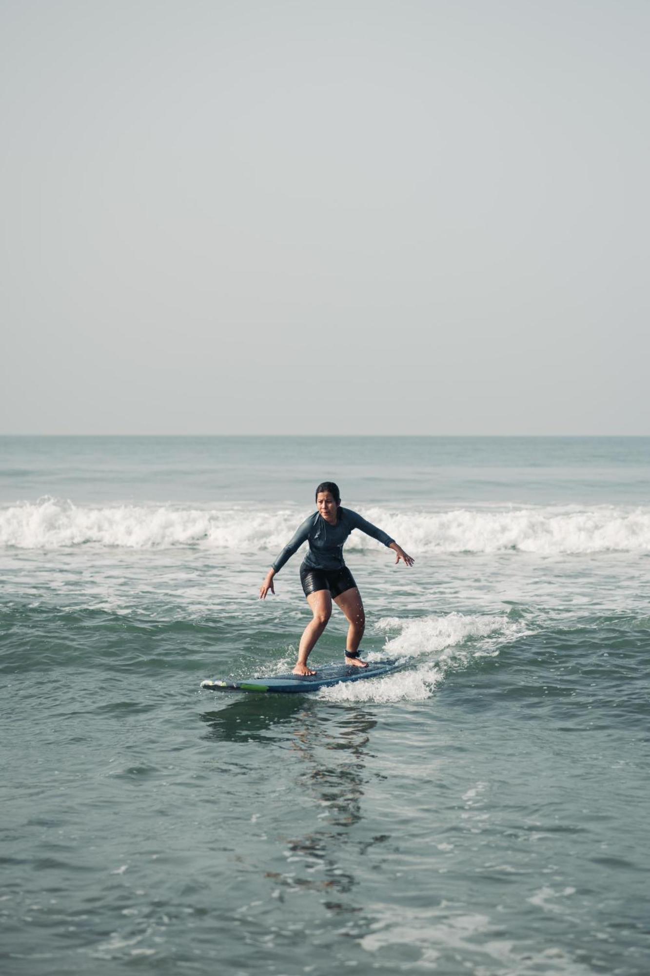 Paddlecult Surf Retreat Bed & Breakfast วาร์คาลา ภายนอก รูปภาพ